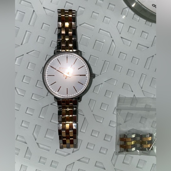 Michael Kors Tri-Tone Pyper Metal Watch - Picture 5 of 12